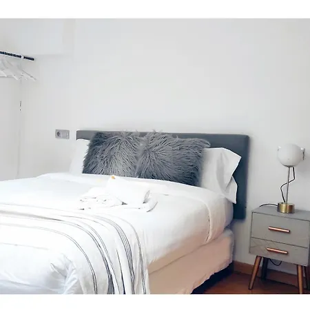 Apartamento Preciosas Vistas Y A Estrenar En El Casco Viejo Centro Ciudad *