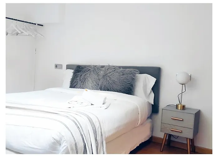 Daire Preciosas Vistas Al Mar En El Casco Viejo Centro Ciudad *